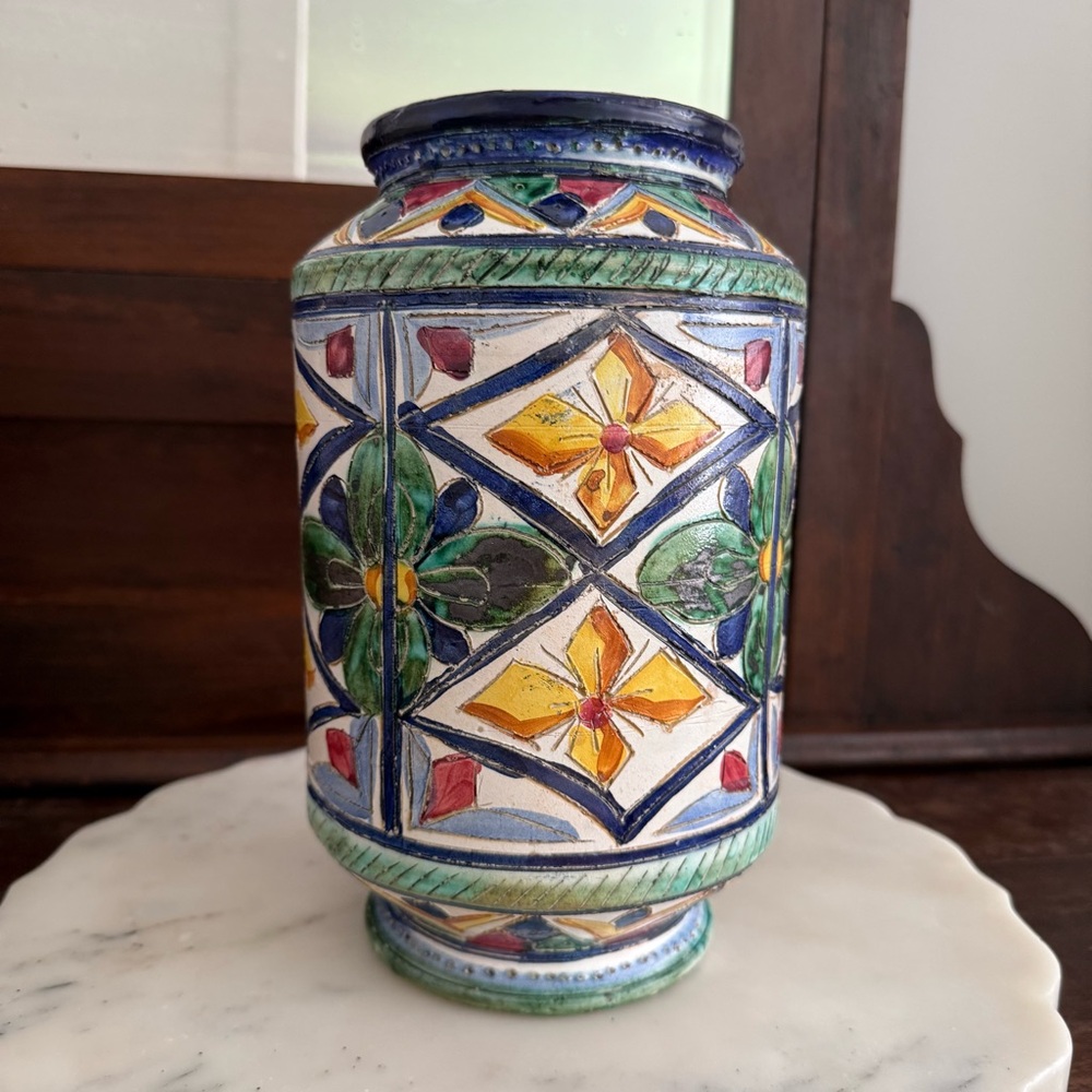 Italy Sgraffito Majolica Floral Pottery Vase/Container